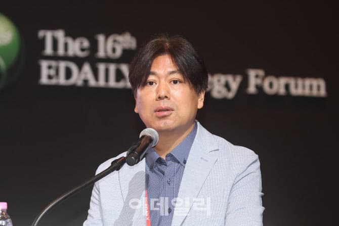 내국인 일자리 뺏긴다?..."외국인 근로자, 1.5조 경제효과"[ESF2025]