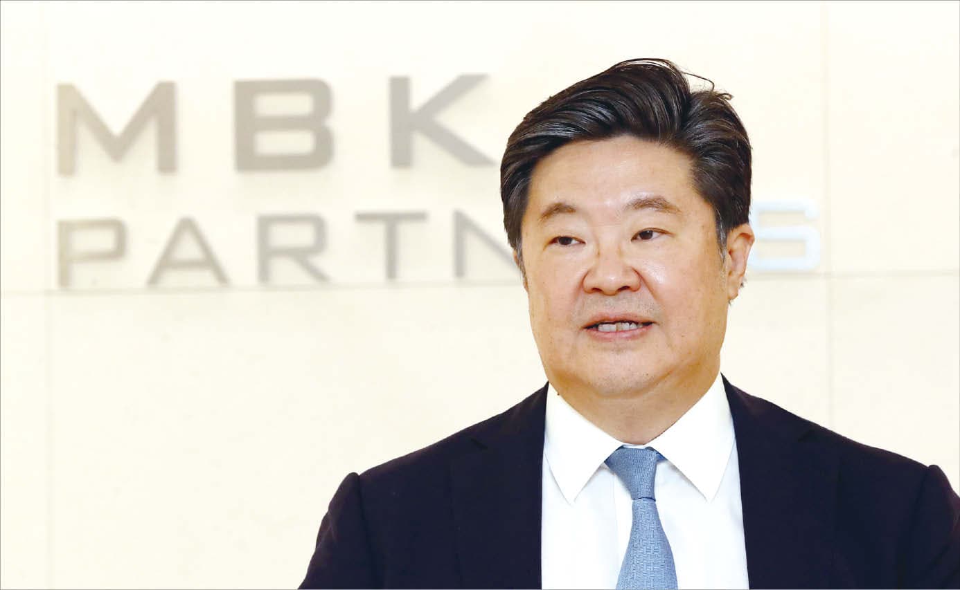 알짜 자산 털리고 단물 빠진 ‘홈플러스’ [‘MBK 사태’에 비쳐진 사모펀드의 두 얼굴]